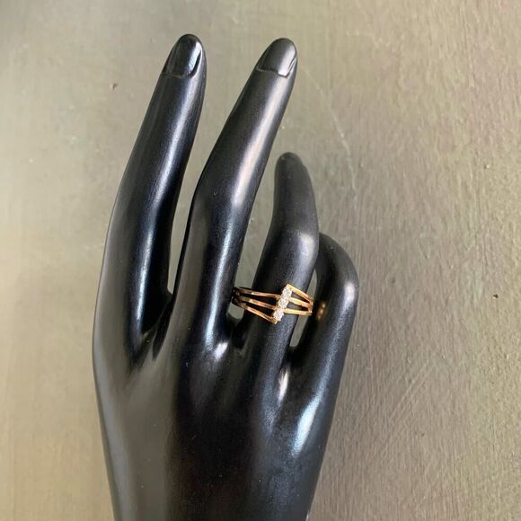 PAO Gold Filled 3-Band, 3-Stone Ring, in Gold, Vintage, Marked - Picture 2 of 5